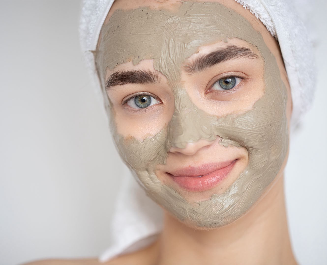 Peeling dépigmentant Cosmelan et Dermamelan chez EsteCenter Istanbul